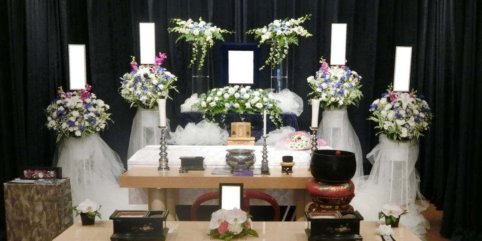 小さな花祭壇設営例